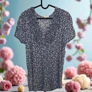 Siren Lily Blue and White Floral Top